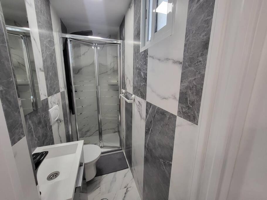 Las Canteras New 2 Bedrooms Flat At The Beach Parking Optional Las Palmas de Gran Canaria Exterior photo