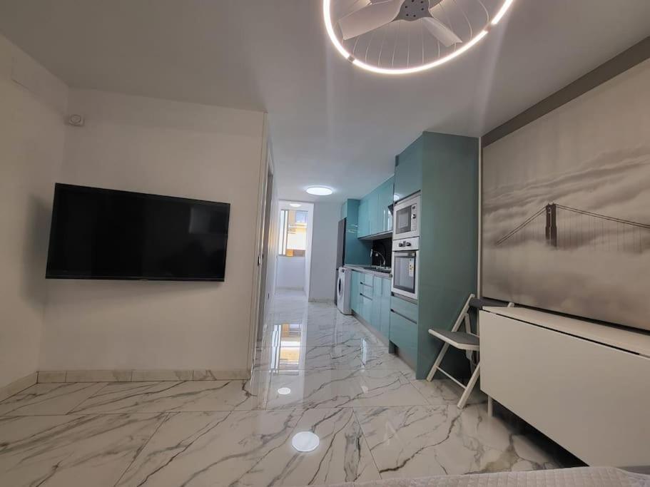 Las Canteras New 2 Bedrooms Flat At The Beach Parking Optional Las Palmas de Gran Canaria Exterior photo