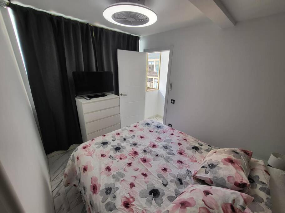 Las Canteras New 2 Bedrooms Flat At The Beach Parking Optional Las Palmas de Gran Canaria Exterior photo